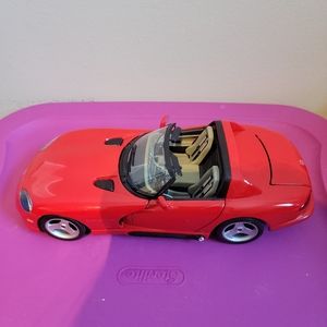 Burago Dodge Viper RT/10 Die-cast Car